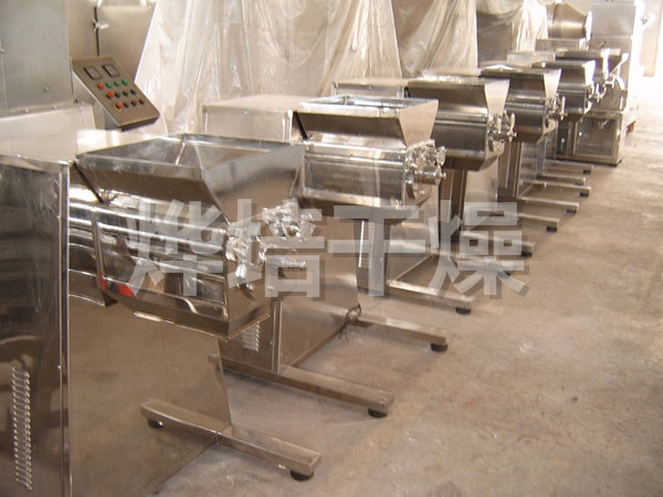 YK系列摇摆式颗粒机